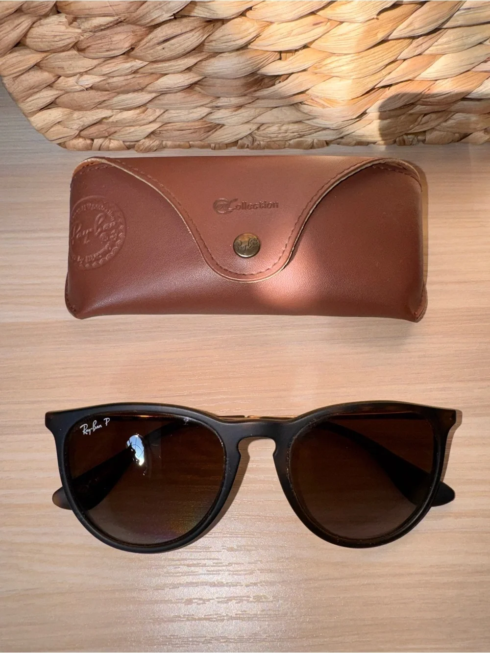 Ray-Ban Black Sunglasses with Brown Case